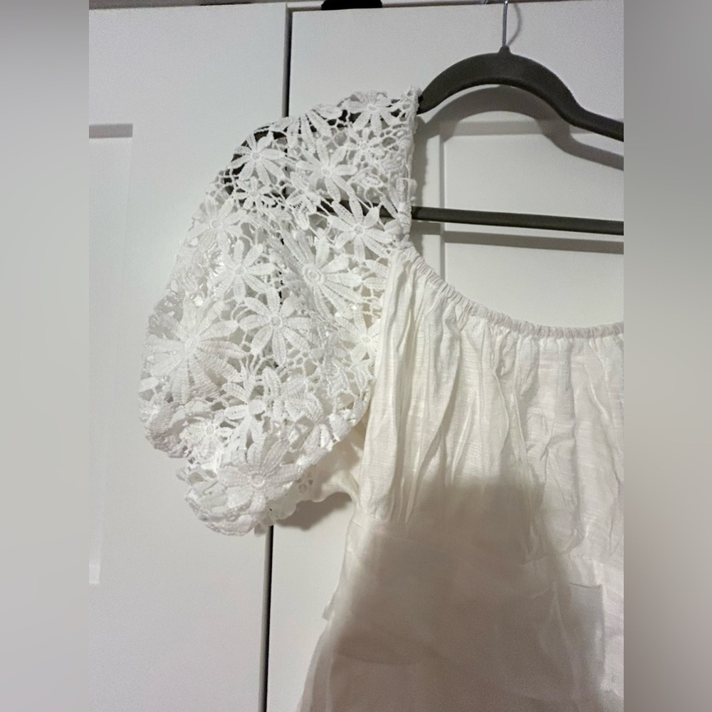 NEW Selfie Leslie: Abby Lace Puff Sleeve Tie-Up Back Dress - Picture 5 of 8